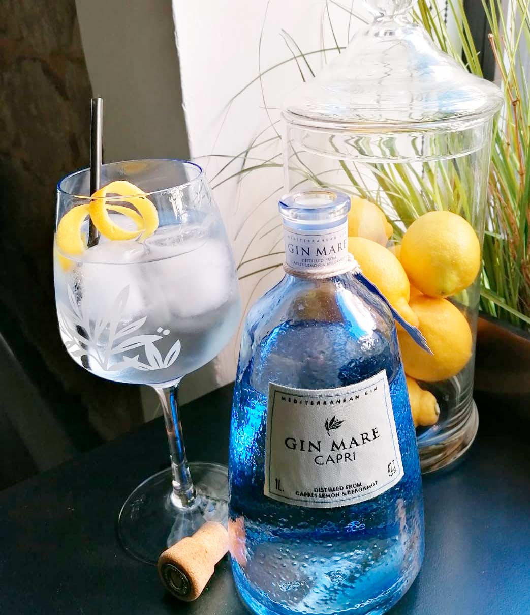 la_sastreria_elda_alicante_local_especializado_en_gin_tonics_Gin_Mare